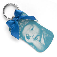 Charger l'image dans la galerie, Porte clef en métal avec photo gravée, Porte clé personnalisable, Photo famille personnalisée, Porte-bonheur