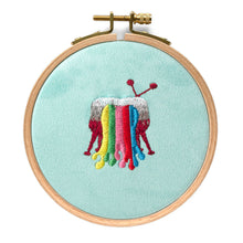 Charger l'image dans la galerie, Motif broderie TV rétro dégoulinant de couleurs, Fichier conception de broderie tv, Fichier conception machine à broder vieille télé