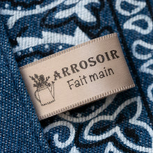 Charger l'image dans la galerie, 17mm Etiquettes en satin champagne personnalisé à coudre haute qualité lot de 200 pièces