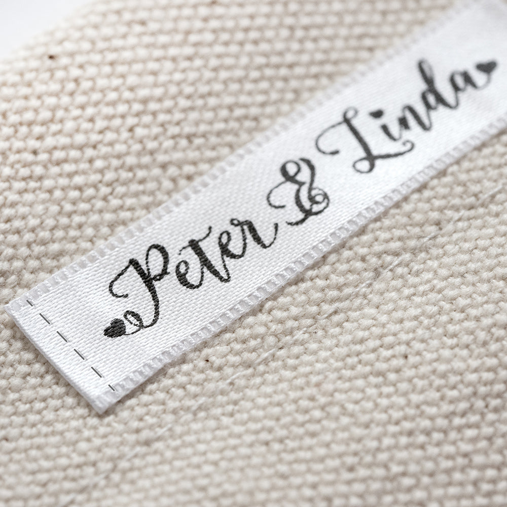 Étiquettes en satin de couleur avec design personnalisable - France Étiquettes en satin de couleur avec design personnalisable - France