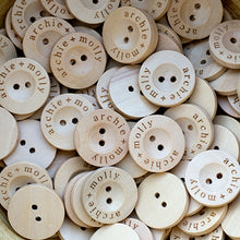 Afbeelding in Gallery-weergave laden, Achetez bouton bois gravé personnalisé en ligne
