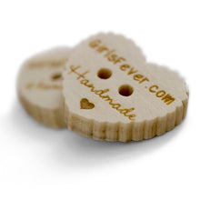 Charger l&#39;image dans la galerie, Boutons en bois forme de coeur
