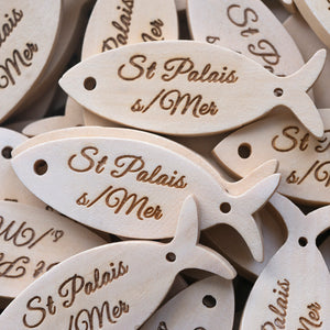 Houten visjes labels 59x21mm, wood fish shaped label